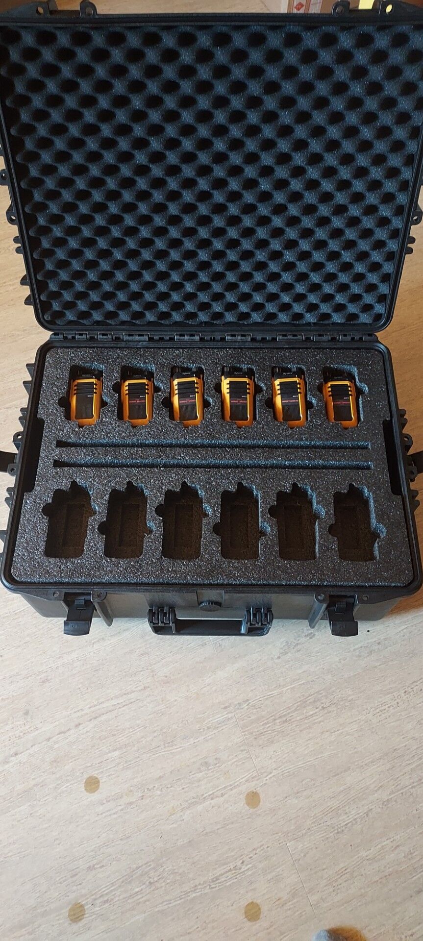 6 stk Hytera BD615 VHF 136-174 MHz radiopakke med koffert